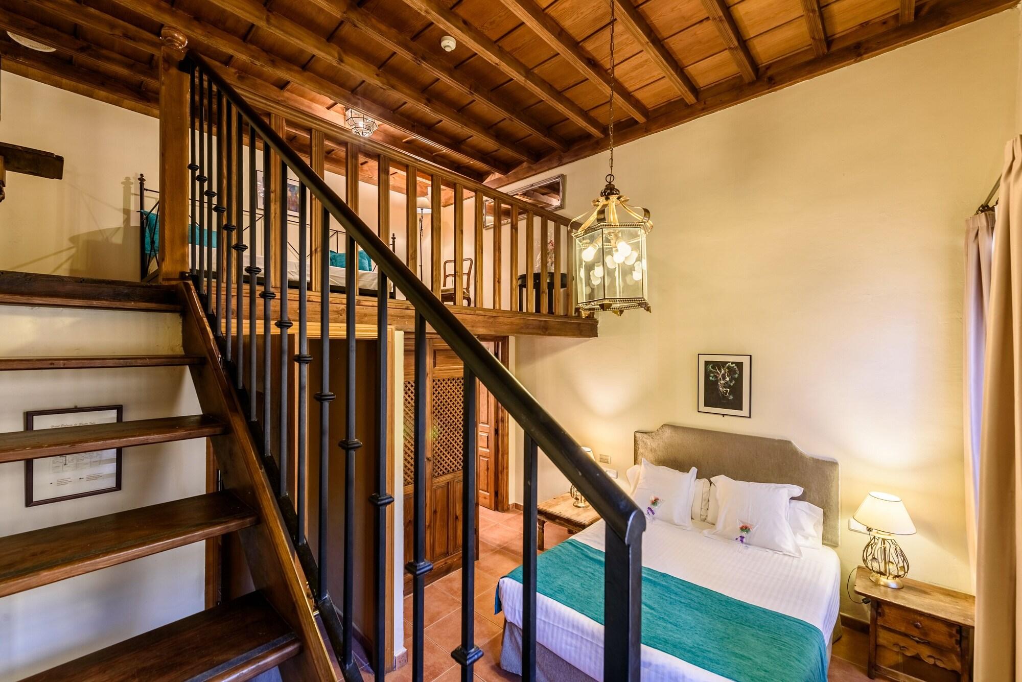 Palacio De Santa Ines Hotel