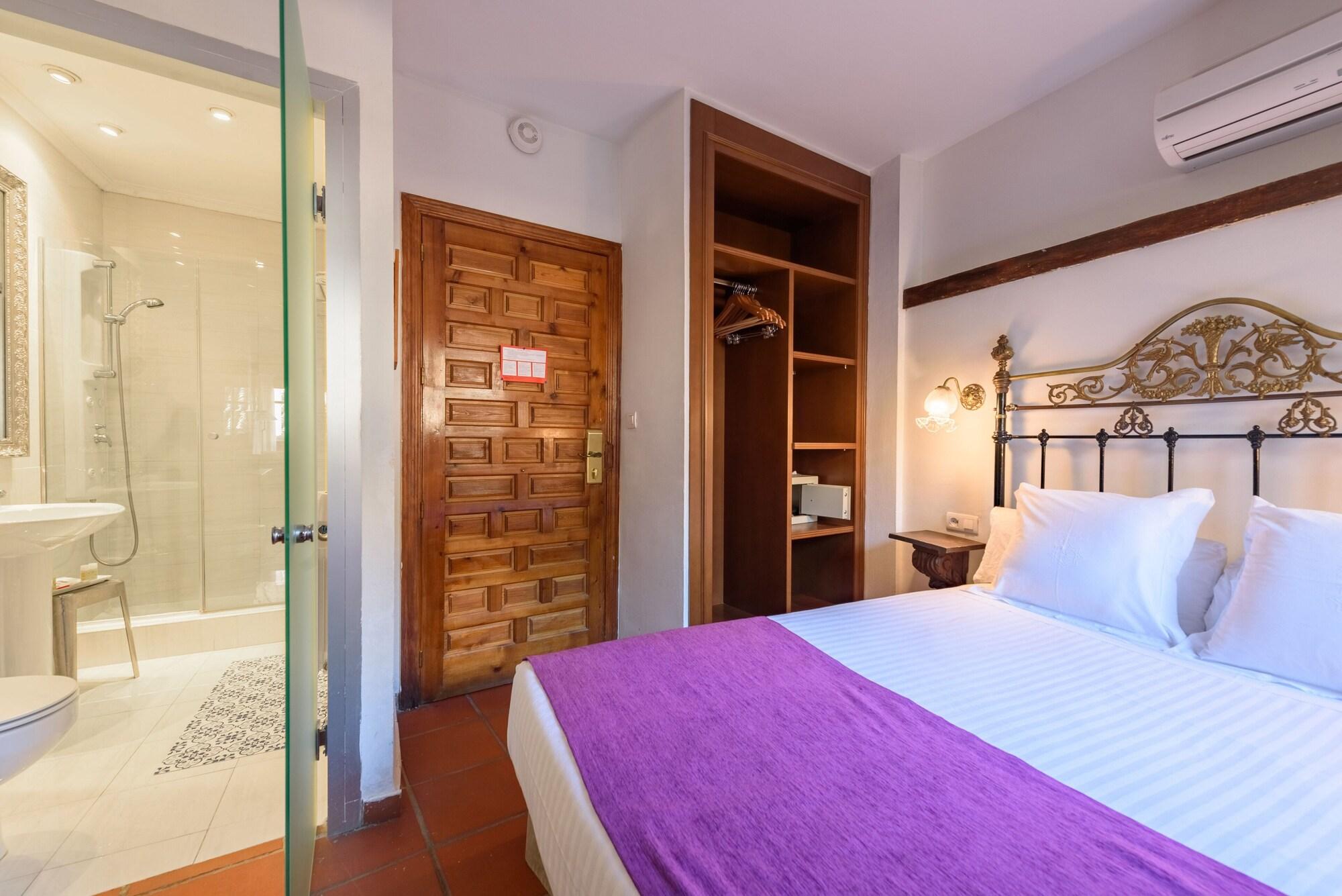 Palacio De Santa Ines Hotel