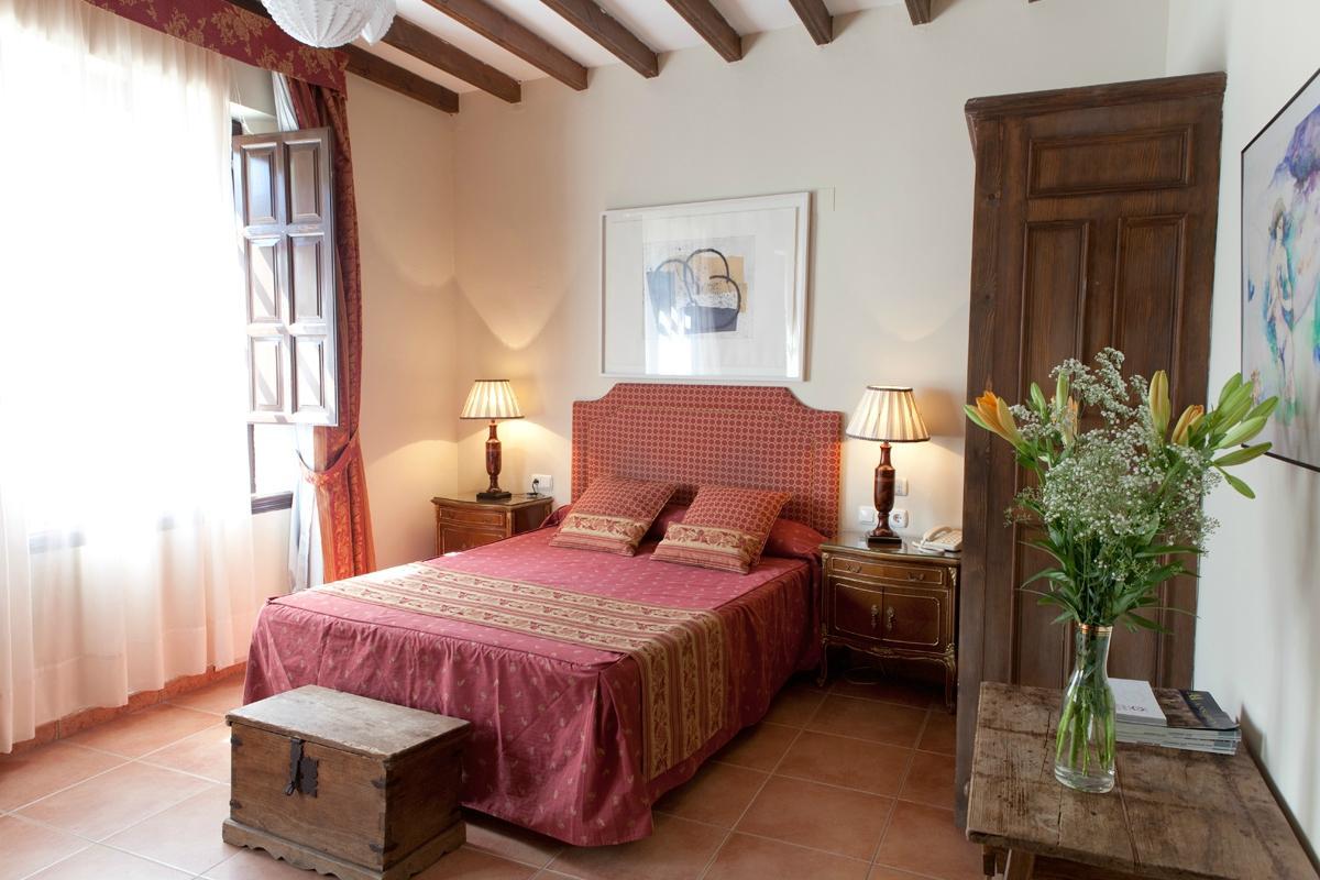 Palacio De Santa Ines